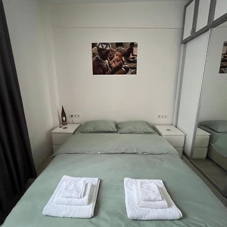 Ferienwohnung Centrally Located, 2+1 House In Taksim, Cihangir Istanbul Exterior foto