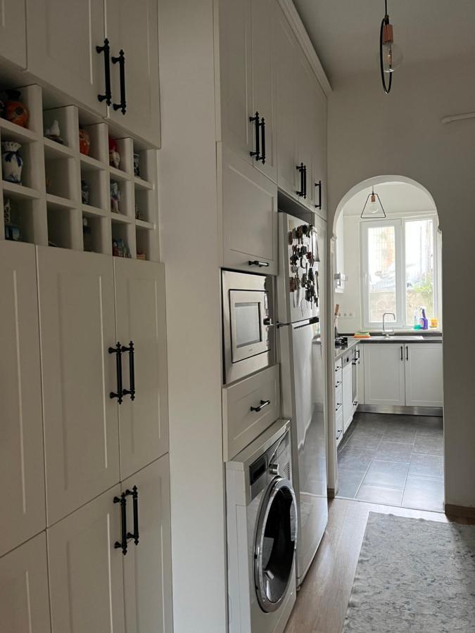 Ferienwohnung Centrally Located, 2+1 House In Taksim, Cihangir Istanbul Exterior foto