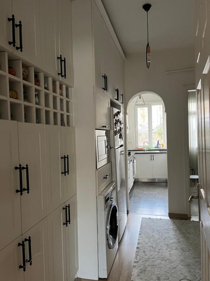 Ferienwohnung Centrally Located, 2+1 House In Taksim, Cihangir Istanbul Exterior foto