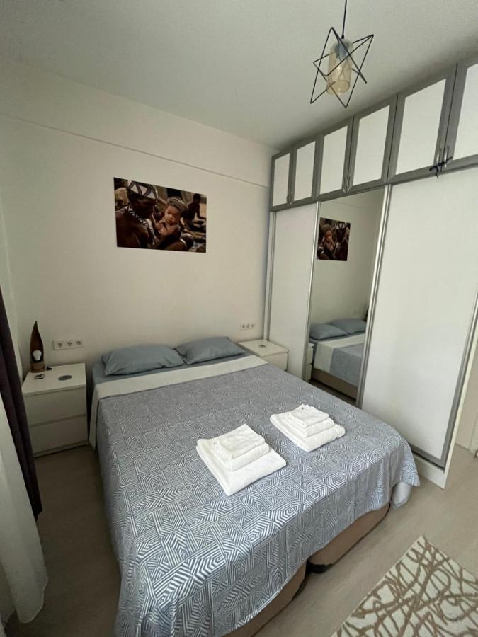Ferienwohnung Centrally Located, 2+1 House In Taksim, Cihangir Istanbul Exterior foto